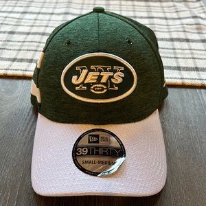 NWT jets hat